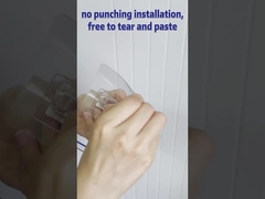 自己接着壁の台紙の浴室は明確なトイレット ペーパー ロール ホールダーの立場を置く