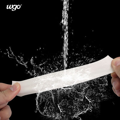 再利用可能な双面の固定テープ