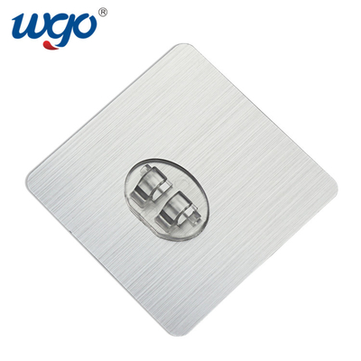 粘着性があるバックルの壁の台紙のフック ハンガー5kg最高の負荷の7x7cm