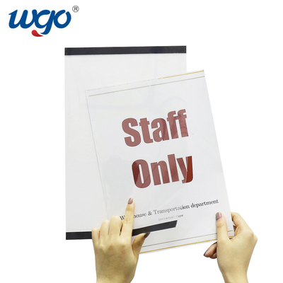 A4 210mm x 297mmの壁に取り付けられた印のホールダーODMのゆとりのプラスチック